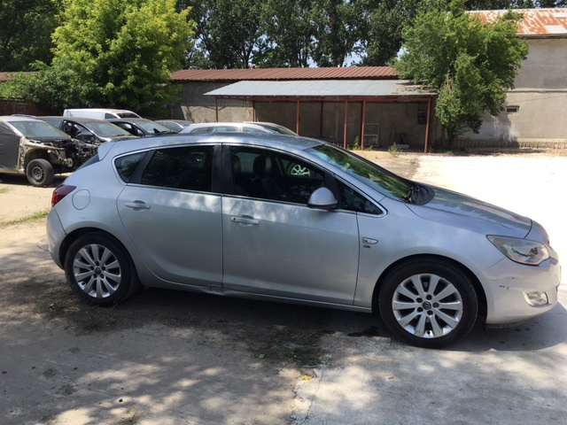 Vas expansiune Opel Astra J 2011 HATCHBA