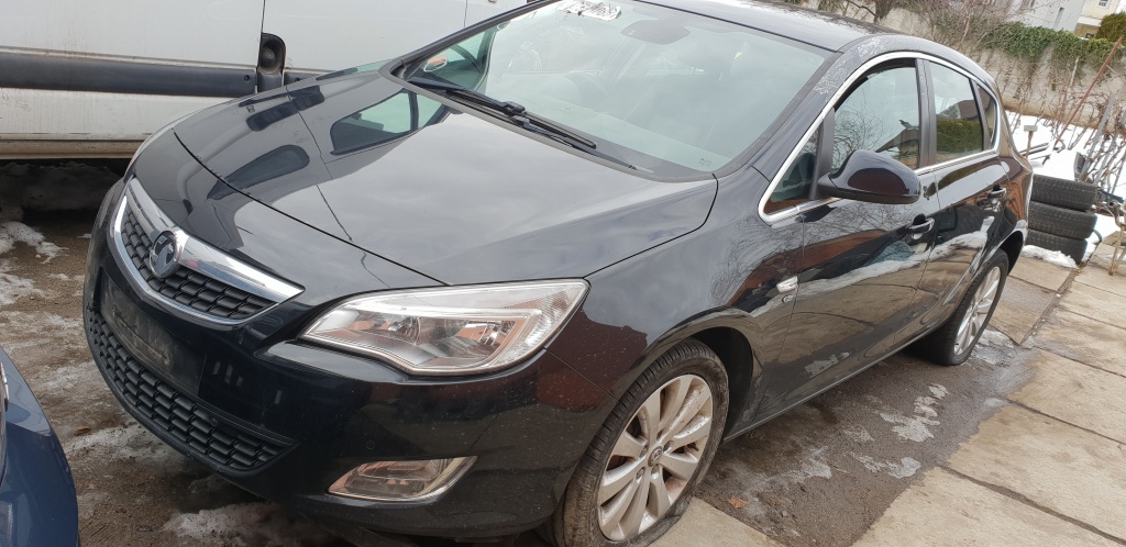 Vas expansiune Opel Astra J 2011 Hatchba