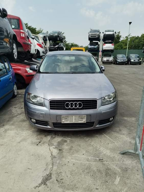 Vas lichid parbriz Audi A3 8P 2004 Coupe 2.0dci