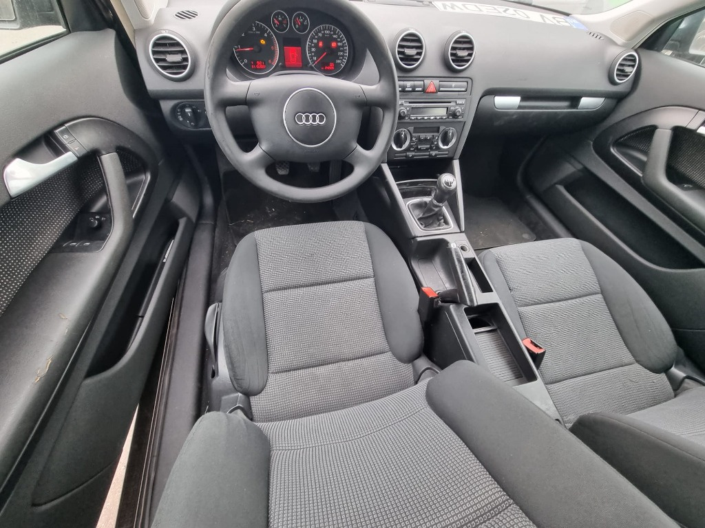Vas lichid parbriz Audi A3 8P 2005 hatch