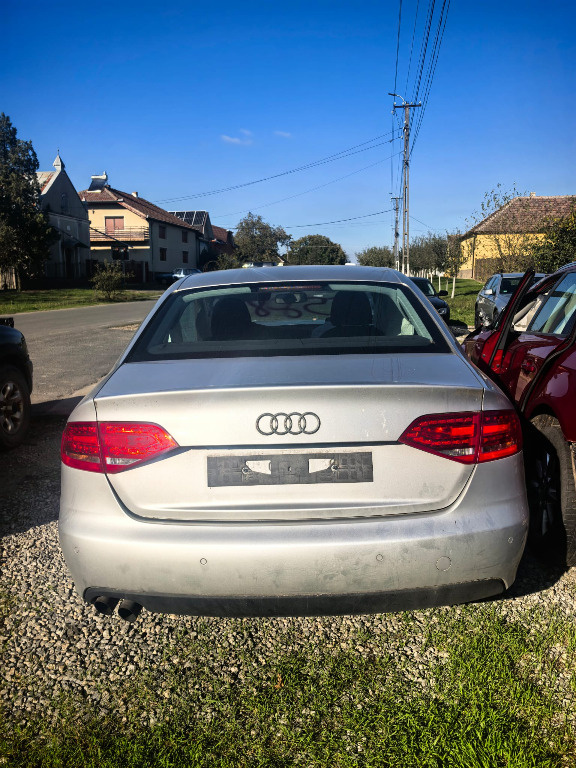 Vas lichid parbriz Audi A4 B8 2011 sedan