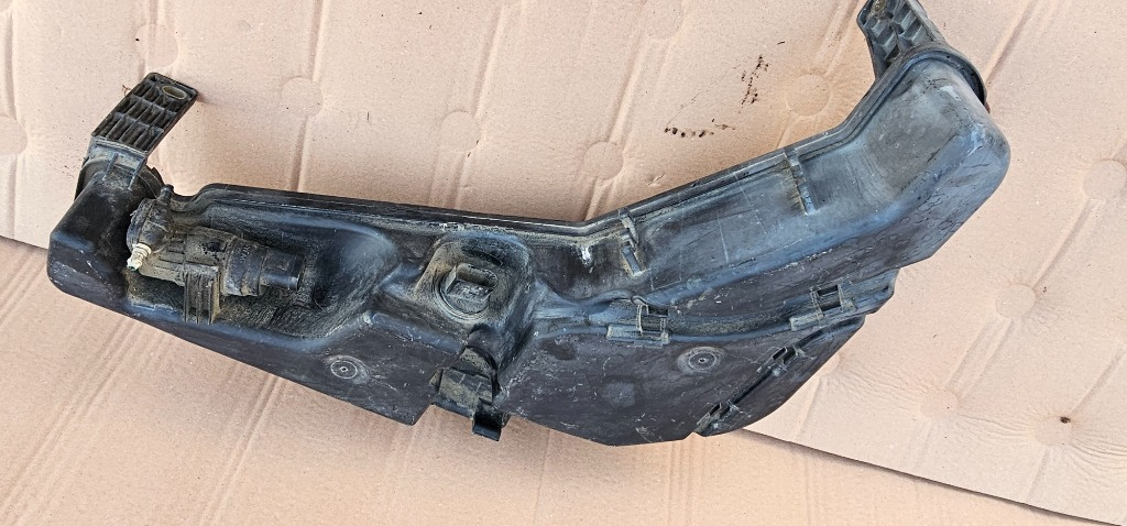 Vas lichid parbriz AUDI Q5 8R 2010 2011 2012 2013 2014