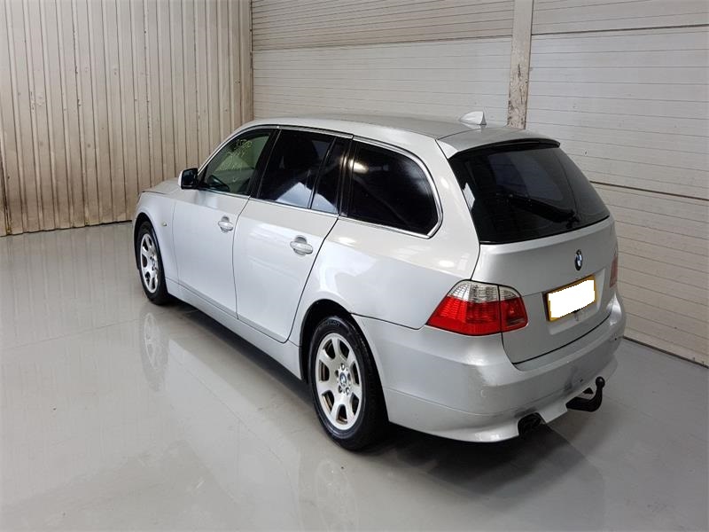 Vas lichid parbriz BMW E61 2005 Break 3.