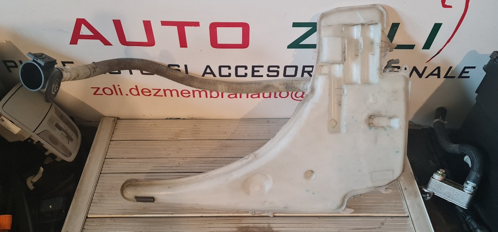 Vas lichid parbriz BMW Seria 3 E90 din 2