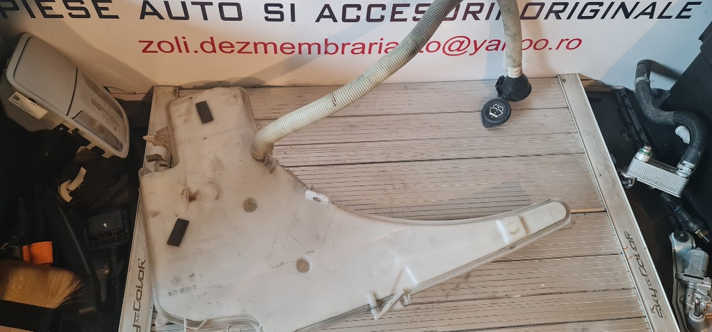 Vas lichid parbriz BMW Seria 3 E90 din 2007