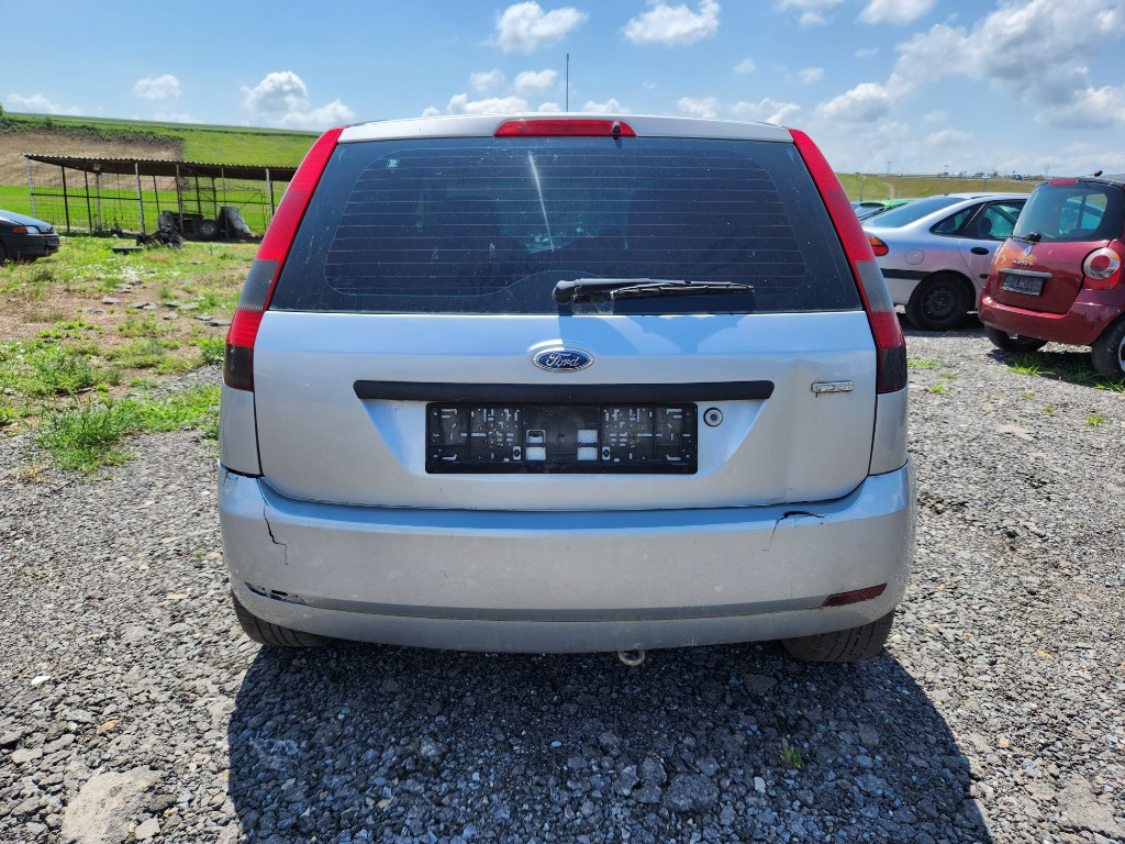 Vas lichid parbriz Ford Fiesta 2005 Hatc