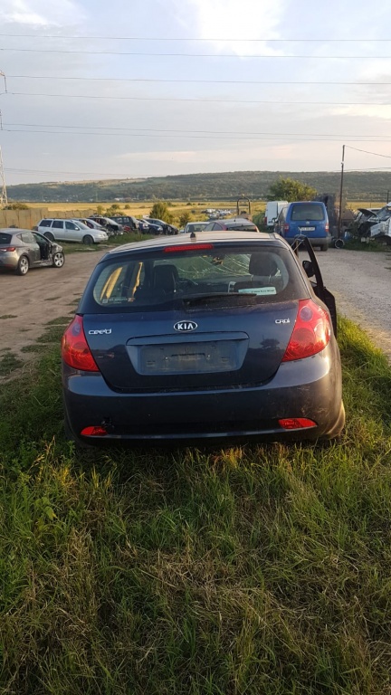 Vas lichid parbriz Kia cee'd 2008 Sedan 