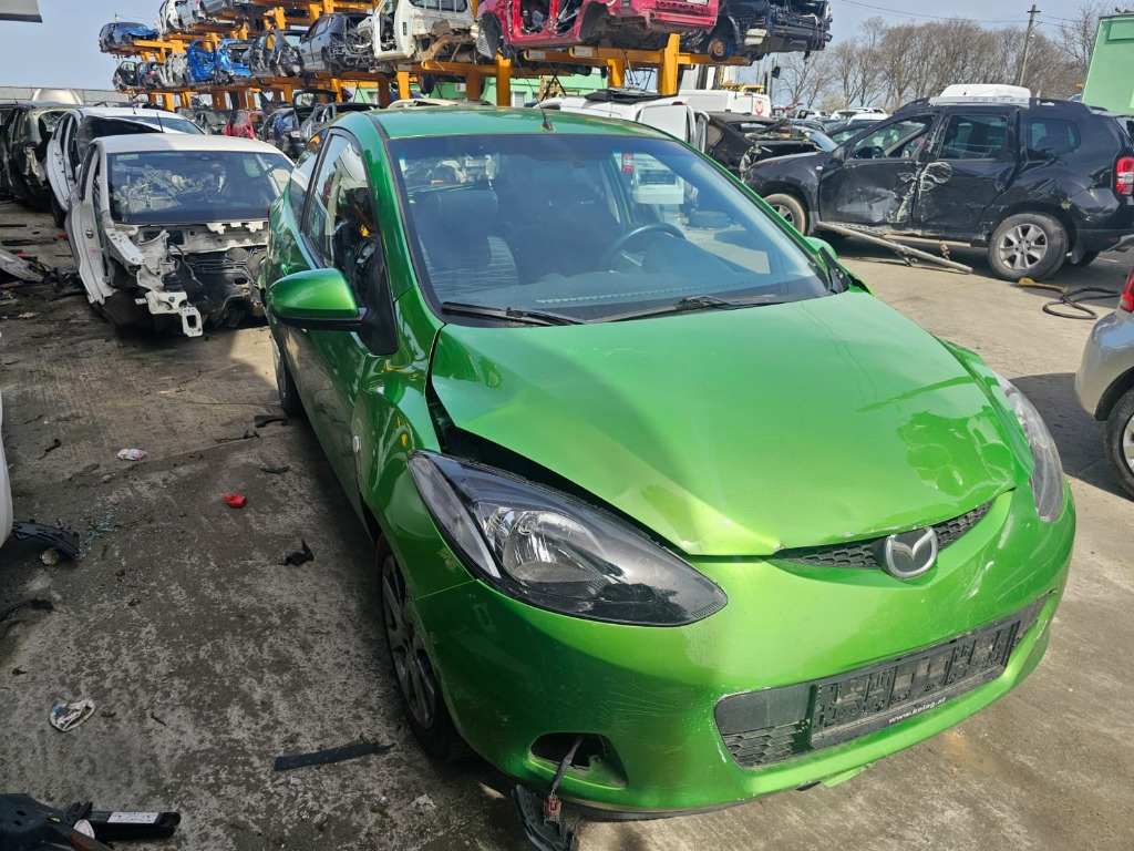 Vas lichid parbriz Mazda 2 2007 hatchbac
