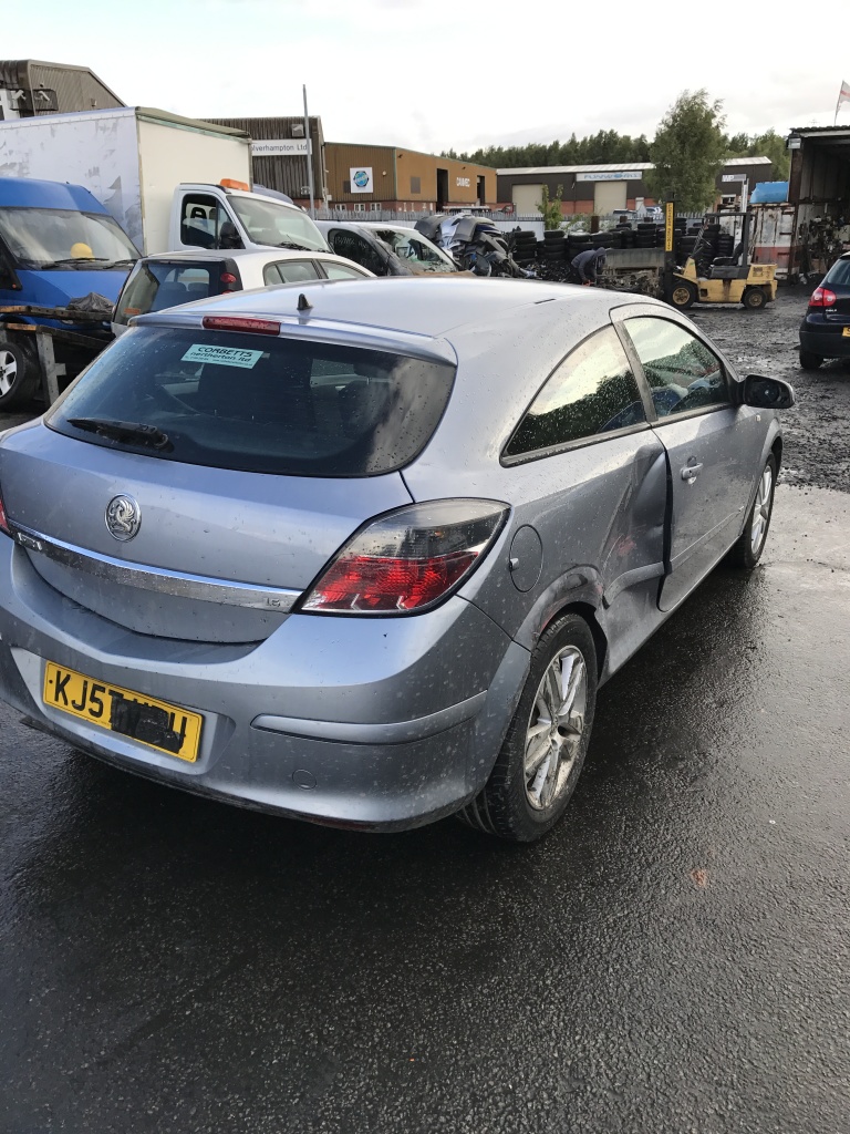 Vas lichid parbriz Opel Astra H 2007 GTC