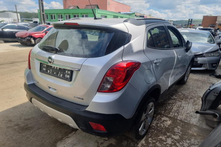Vas lichid parbriz Opel Mokka X 2015 SUV
