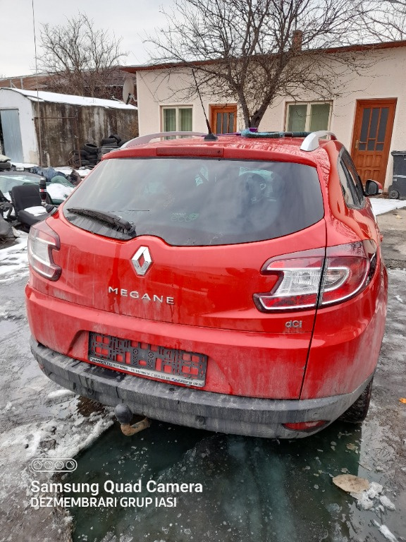 Vas lichid parbriz Renault Megane 3 2012