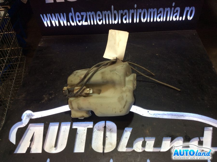 Vas Lichid Parbriz rezervor Apa Parbriz 8200104705 Renault MEGANE II BM0/1 ,CM0/1 2002