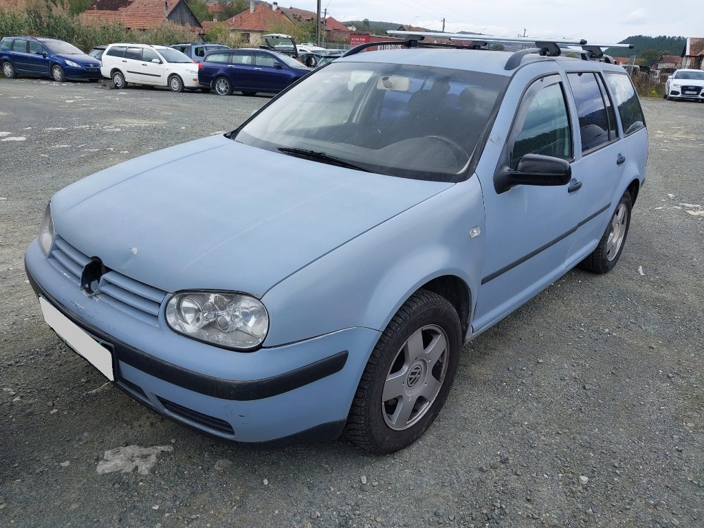 Vas lichid parbriz Volkswagen Golf 4 2001 1.9 Diesel Cod motor AJM 115CP/85KW