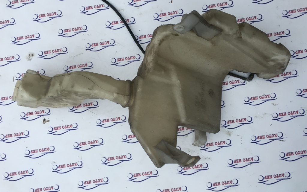 Vas lichid parbriz VW Passat Skoda Superb 3B0955453AF 3B0 955 453 AF 3B0955453AG 3B0 955 453 AG