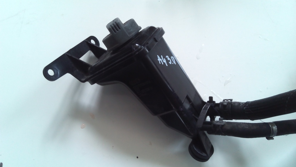 VAS LICHID SERVODIRECTIE AUDI A4 2004 - 2008 COD 8e0422373b