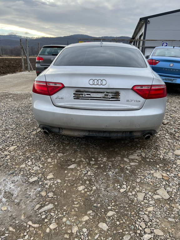 Vas lichid servodirectie Audi A5 2009 Co