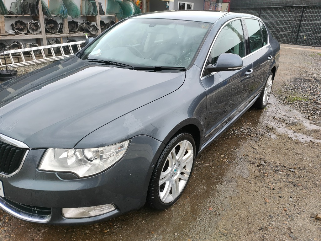 Vas lichid servodirectie Skoda Superb 2 