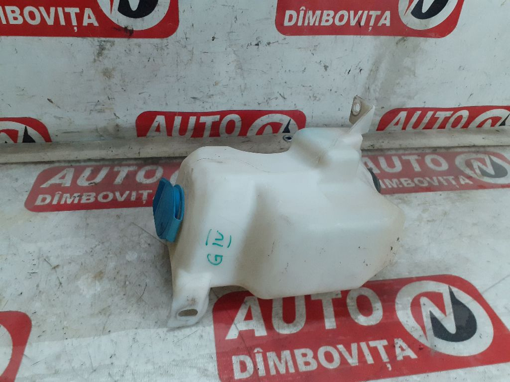 VAS LICHID SPALATOR PARBRIZ VOLKSWAGEN GOLF IV 2001 OEM:1J0955453N.