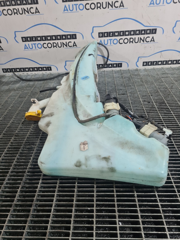 Vas rezervor lichid parbriz Nissan Pathf