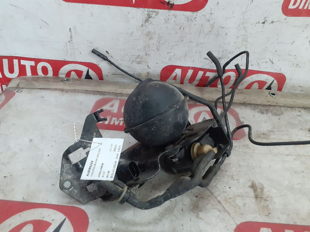 VAS/REZERVOR VACUUM AUDI A4 B8 2008 OEM:054129808.