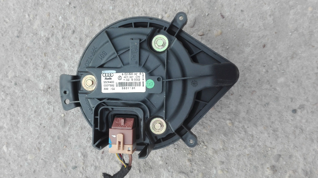 Ventilator aeroterma bord Audi A4 B6 , 8E2820021B , an 2001-2004