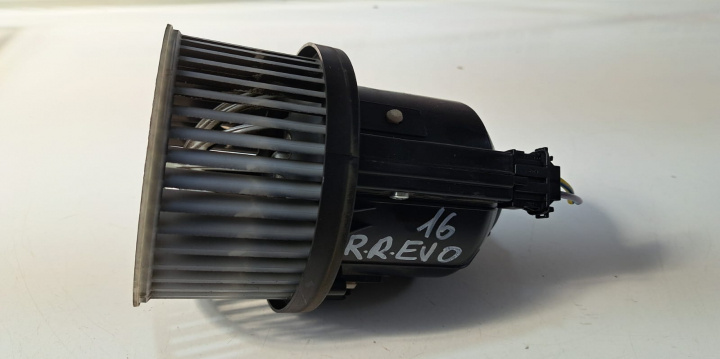 Ventilator aeroterma Cod: 9415188 Land Rover Range Rover Evoque L538 [facelift] [2015 - 2020] Crossover 5-usi 2.0 TD4 AT AWD (180 hp)