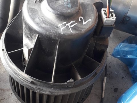 Ventilator aeroterma habitaclu Ford Focus 2