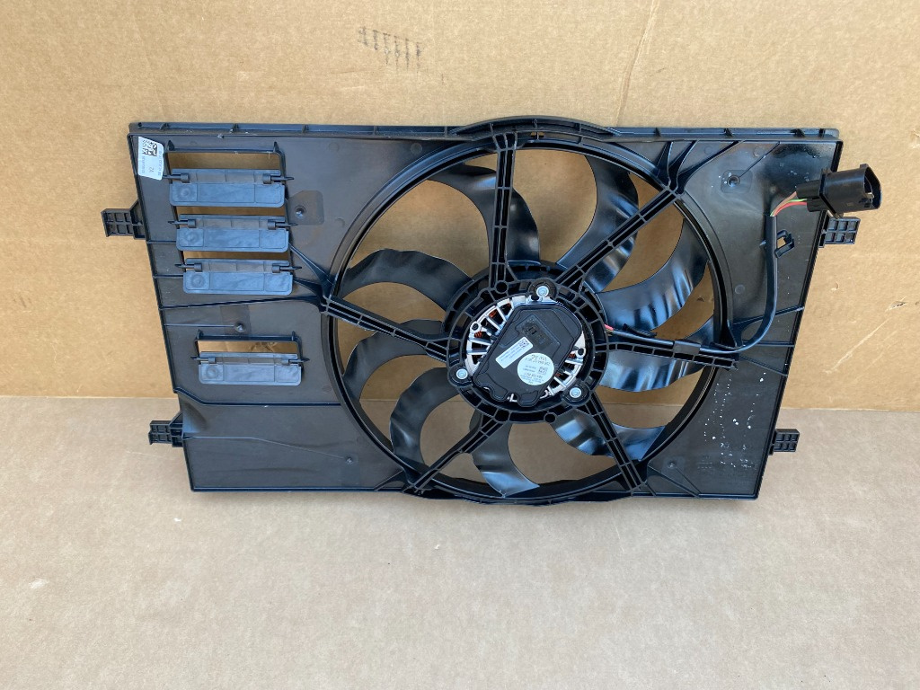 Ventilator cu carcasa Audi A3 8Y 5WA959455F 5WA 959 455 F 5Q0121205BD 5Q0 121 205 BD la 0 km