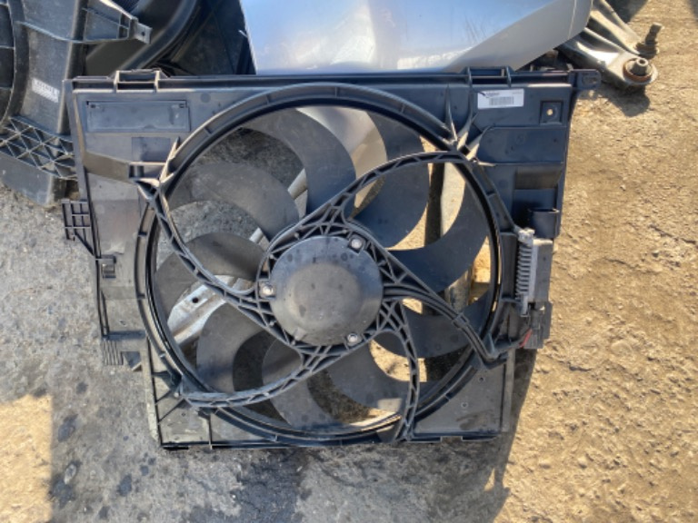 Ventilator Electroventilator cu Modul BMW Seria 1 F20 F21 118 120 2.0 D 2010 - 2018 Cod 7608410 760841004 7640