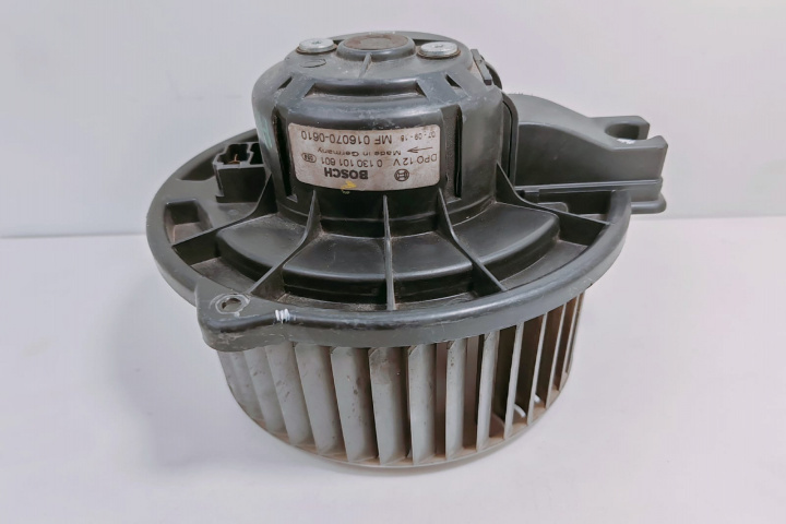 Ventilator Habitaclu/Aeroterma MF0160700610 Toyota