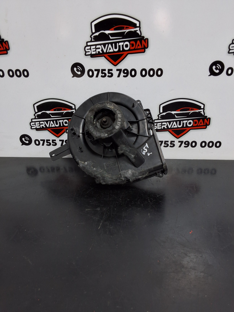 Ventilator habitaclu / aeroterma Skoda Rapid (2012-2017) 1.6 Motorina 2014, Q2819015J
