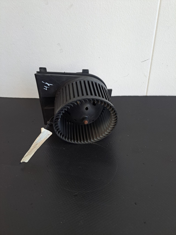 Ventilator, habitaclu Audi A4 B6 - COD 8D1819021A