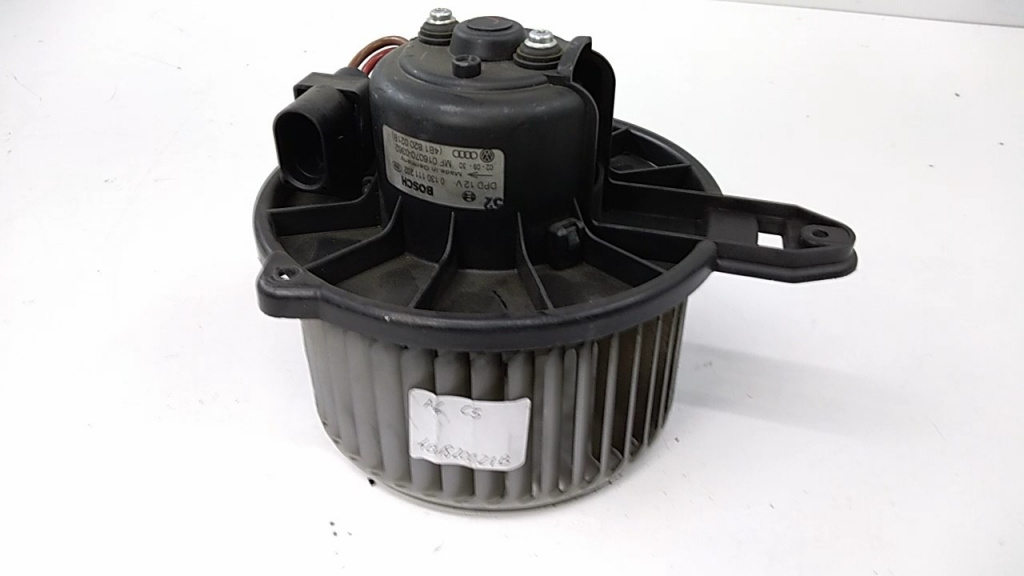 Ventilator habitaclu AUDI A6 (4B2, 4B4, C5) [ 1997 - 2005 ] BOSCH OEM 4B1820021B