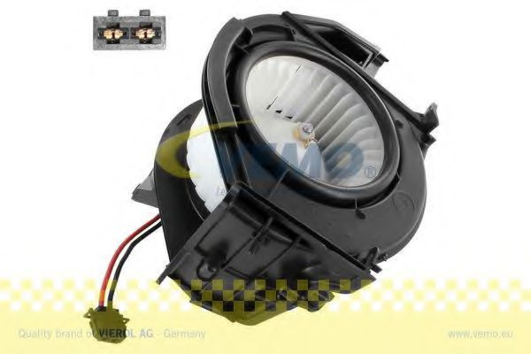 Ventilator, habitaclu AUDI A6 Avant (4F5, C6) (2005 - 2011) VEMO V15-03-1938 piesa NOUA