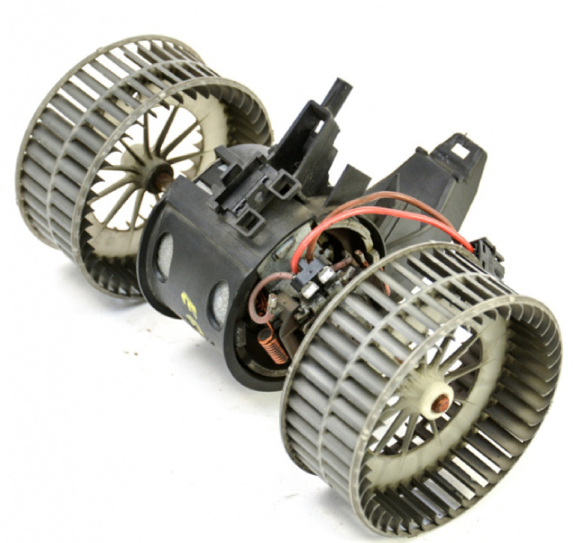 Ventilator Habitaclu BMW E60 nr 1151 BMW 5' E60 LCI 525XD UL an 2008 M57/T2 cod piesa 64116933910