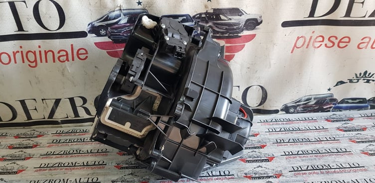 Ventilator habitaclu BMW Seria 6 F13 640i N55 cod 4244649