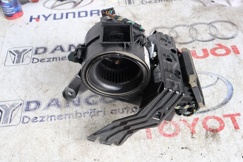 VENTILATOR HABITACLU MERCEDES GL W164 / 2010 / COD - 929565V