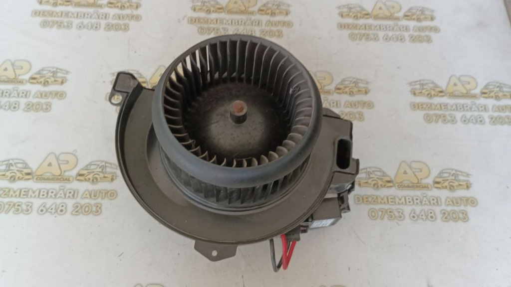 Ventilator habitaclu Mercedes Sprinter 907 cod: A0008308002