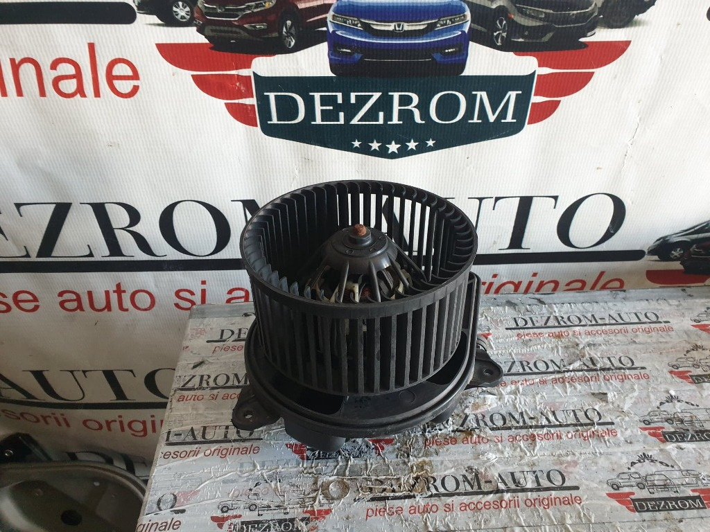 Ventilator habitaclu original Opel Vivaro A 1.9 DTI 101 cai