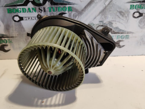 Ventilator habitaclu Vw Passat B5/B5.5 8D1820021