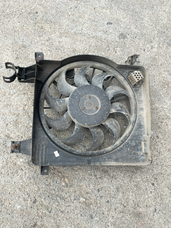 Ventilator răcire - Opel Zafira B [2005 - 2010] Minivan 5-doors 1.9 CDTI MT (150 hp)
