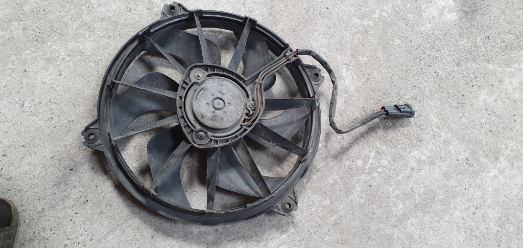 Ventilator racire Peugeot 307 HDI 2001 2002 2003 2004