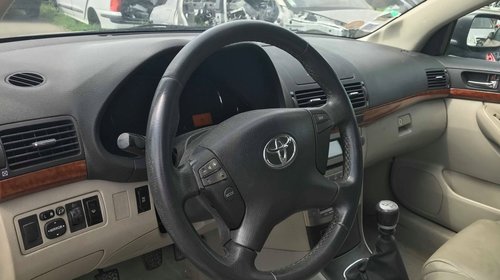 Vibrochen - arbore cotit Toyota Avensis 