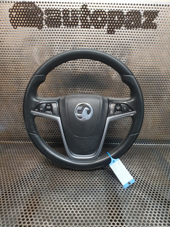 Volan complet cu airbag si comenzi Opel Astra J