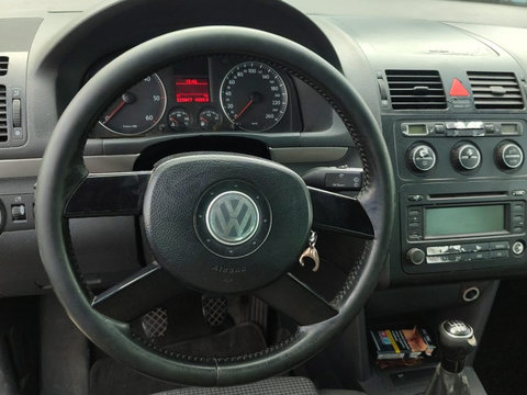 Volan cu airbag VW Touran, 2005, 2000 TDI, cod motor AZV