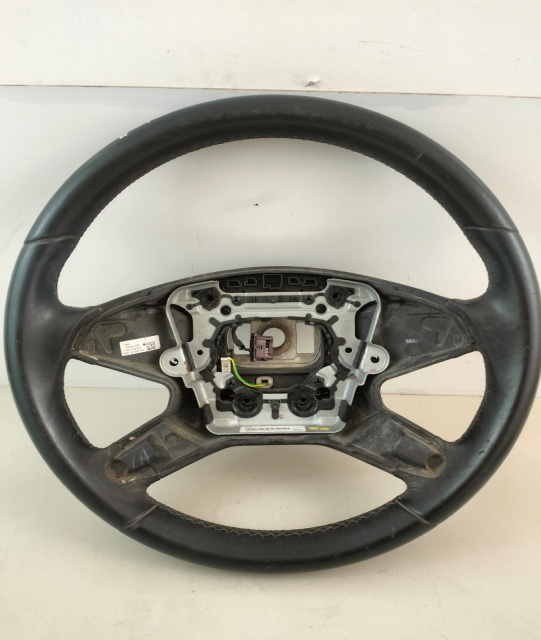 Volan de piele in 4 spite A2124600303 Mercedes-Ben