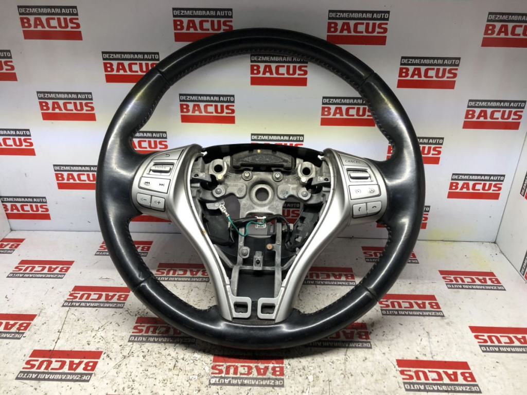 Volan Din Piele Cu Comenzi Nissan Qashqai J11 An 2