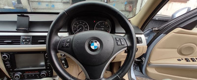 Volan Din Piele in 3 Spite cu Comenzi BMW Seria 3 