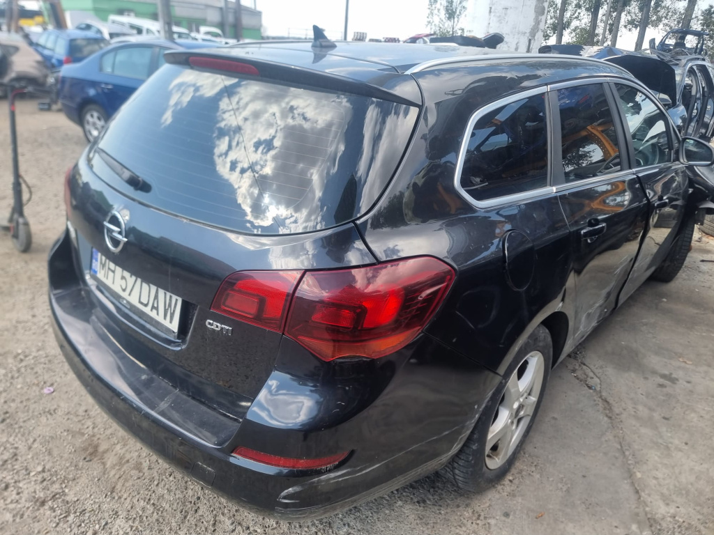 Volan in 3 spite 13351022 Opel Astra J [