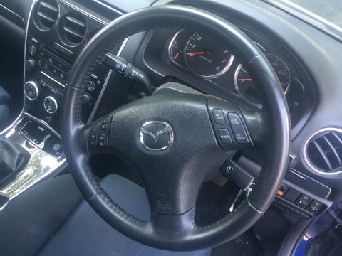 Volan Mazda 6 in stare buna